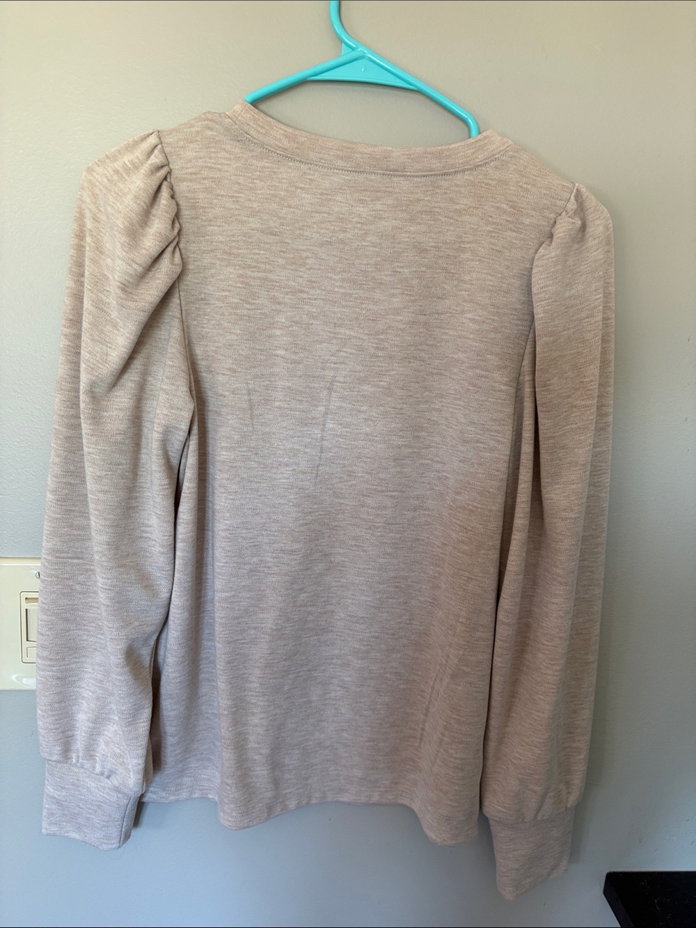 LOFT Light Taupe Puff Shoulder Long Sleeve Top - Picture 4 of 4